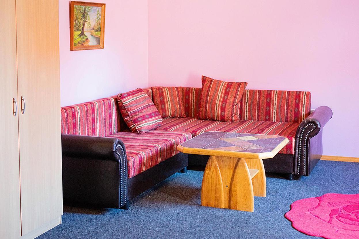 Smilgas Hotel Līči Buitenkant foto